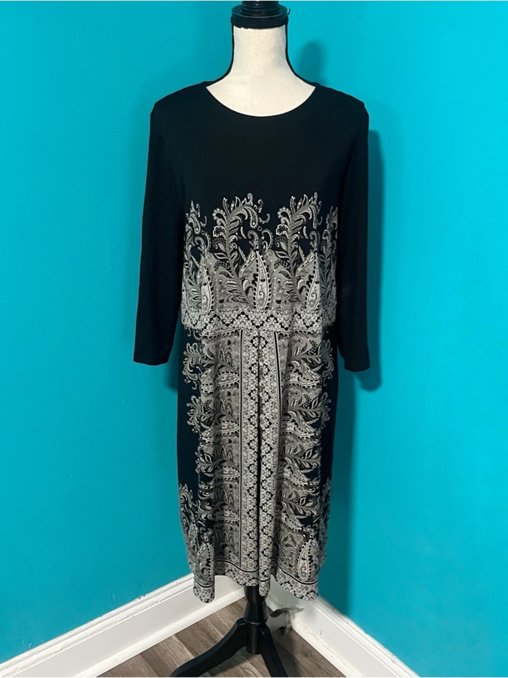 J. Jill L Wearever Collection Black Paisley Print 3/4 Sleeve Knee Length Dress